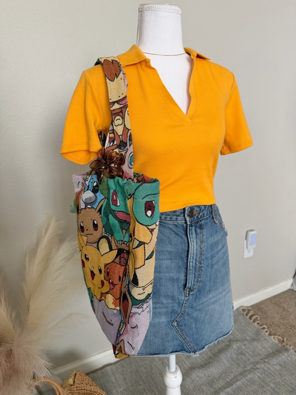 NWT Zara - Women's Short Sleeve V‑Neck Polo Crop Top - Yellow - Picture 6 of 16